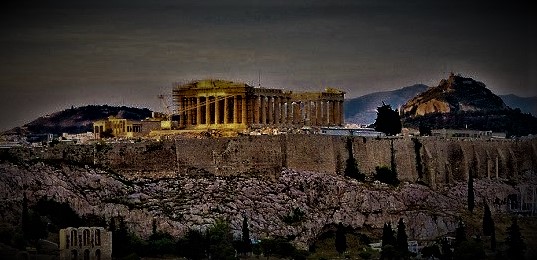 Greece between East and&nbsp;West